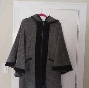 Lands End M/L Cape Poncho Outerwear